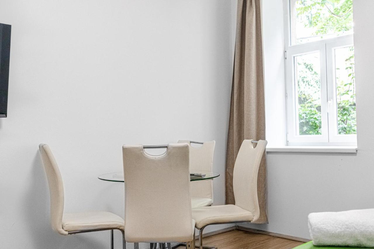 Delightful 2Br Shared Apartment - Ideal For Longstays Wiedeń Zewnętrze zdjęcie