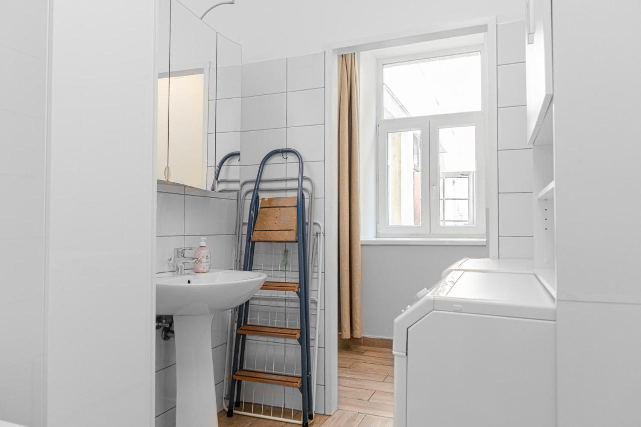 Delightful 2Br Shared Apartment - Ideal For Longstays Wiedeń Zewnętrze zdjęcie